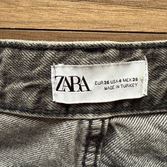 Zara Raw Hem Straight Jeans | Size 4 | Grey Wash - Picture 6 of 6
